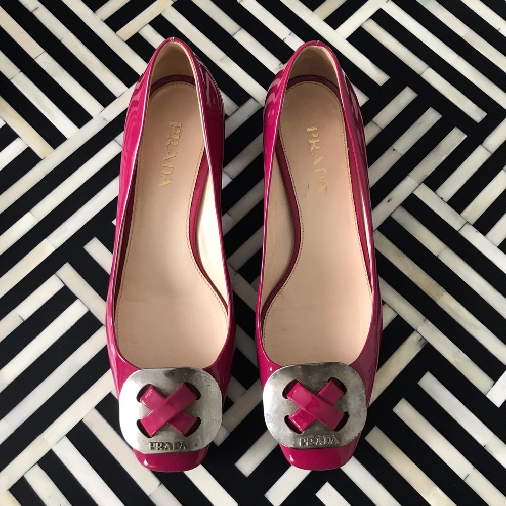 Vintage Prada Pump 37